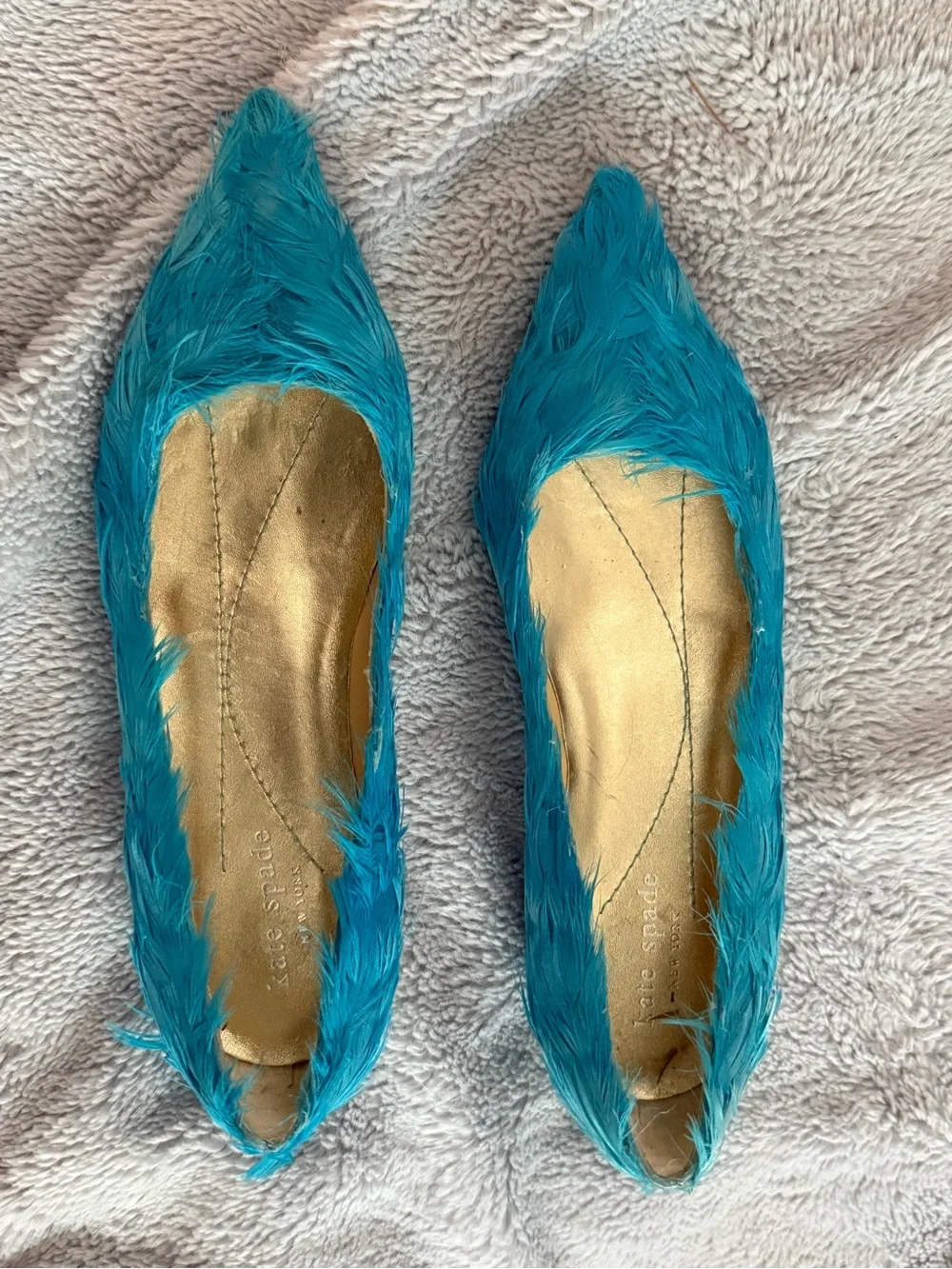 NEW KATE SPADE SIZE 7 Women's Teal Feather-Texture Pointed Toe Flats - Picture 2 of 6
